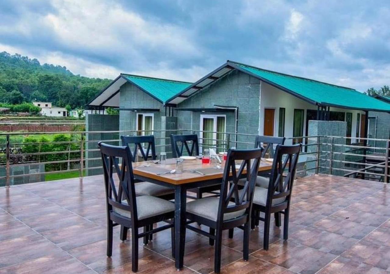 The Cloyster Resort And Spa Rāmnagar Exterior foto