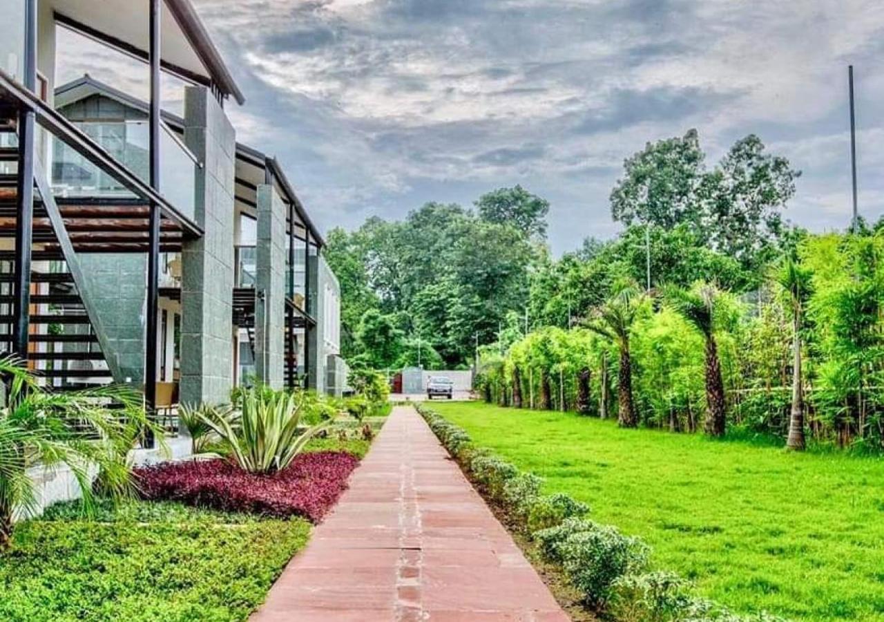 The Cloyster Resort And Spa Rāmnagar Exterior foto