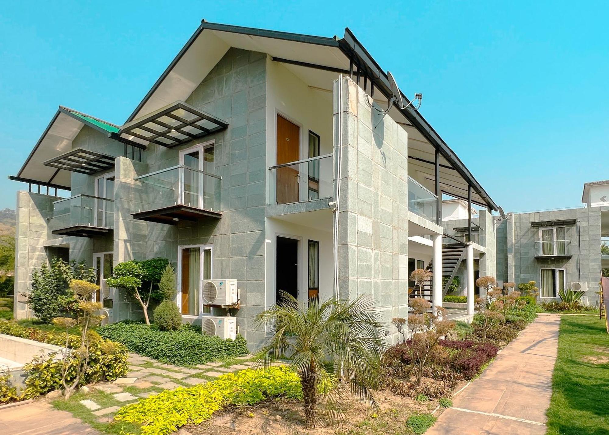The Cloyster Resort And Spa Rāmnagar Exterior foto